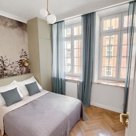 Апартаменты Apartament Attyka Old Town Гданьск Экстерьер фото